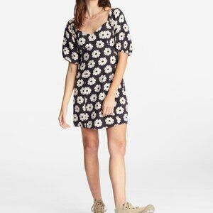 Billabong Paradise Floral Mini Dress Off Black Smocked Back Puff Sleeve Sz M NWT